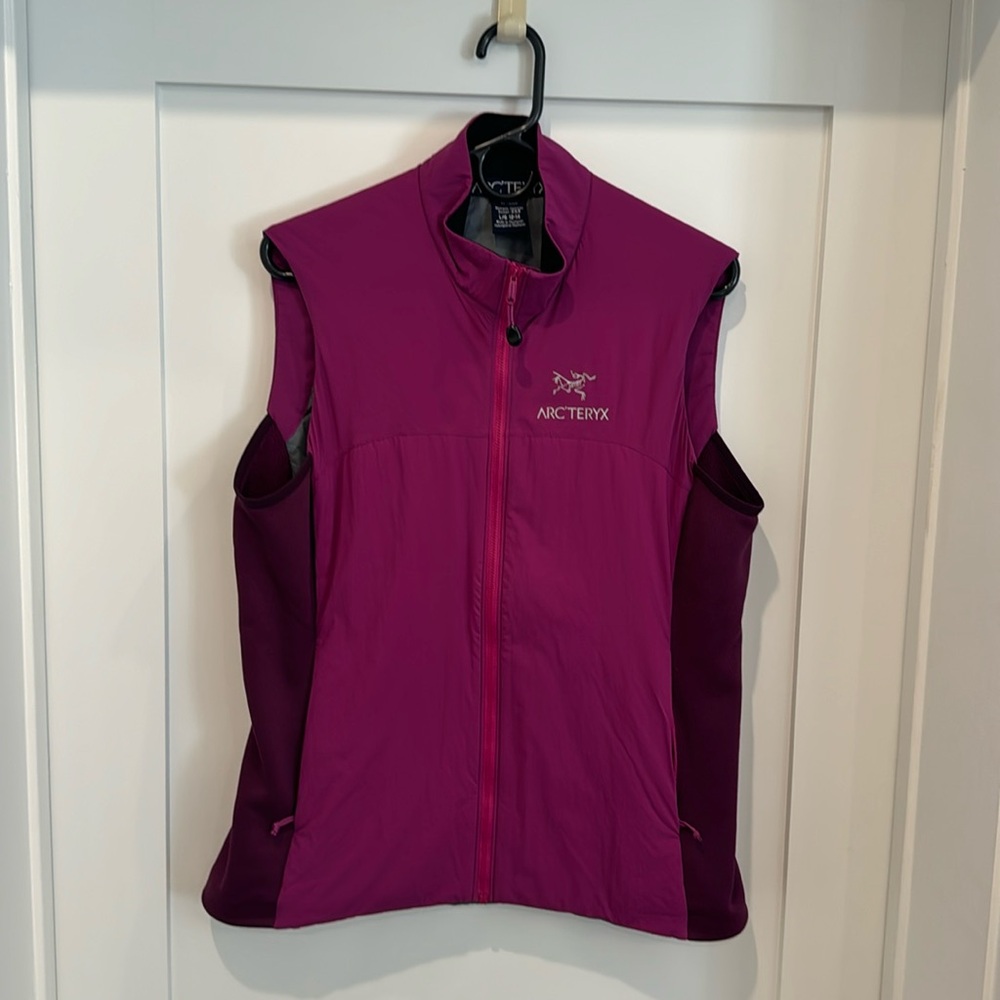Women’s Arcteryx vest. EUC. Large 12–14